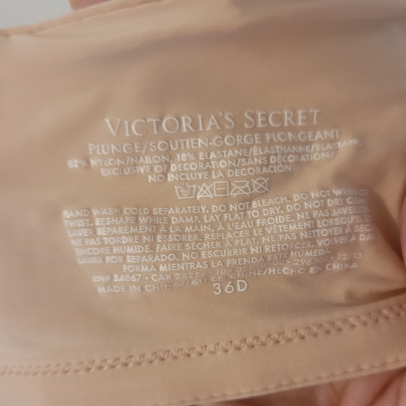 VS 36D plunge beige bra - Picture 5 of 6